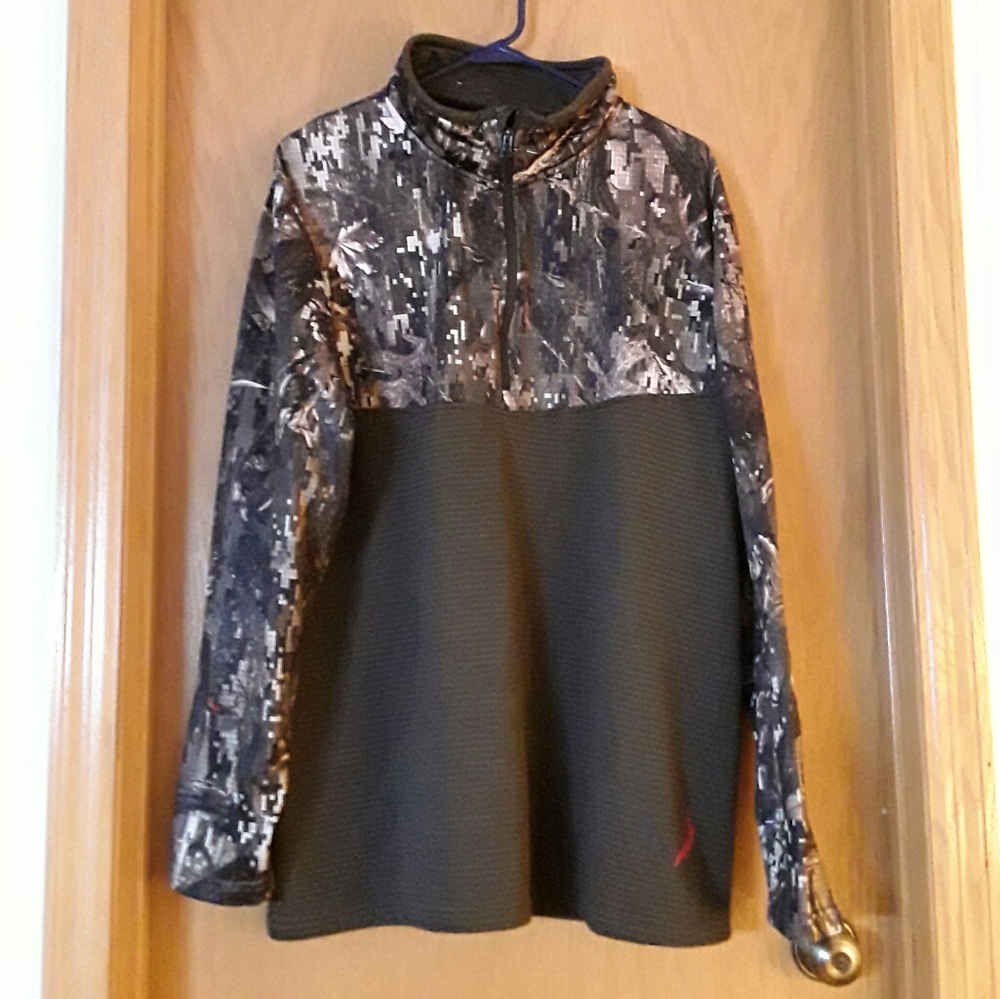 Black Antler Camo Shirt. Size 2xl